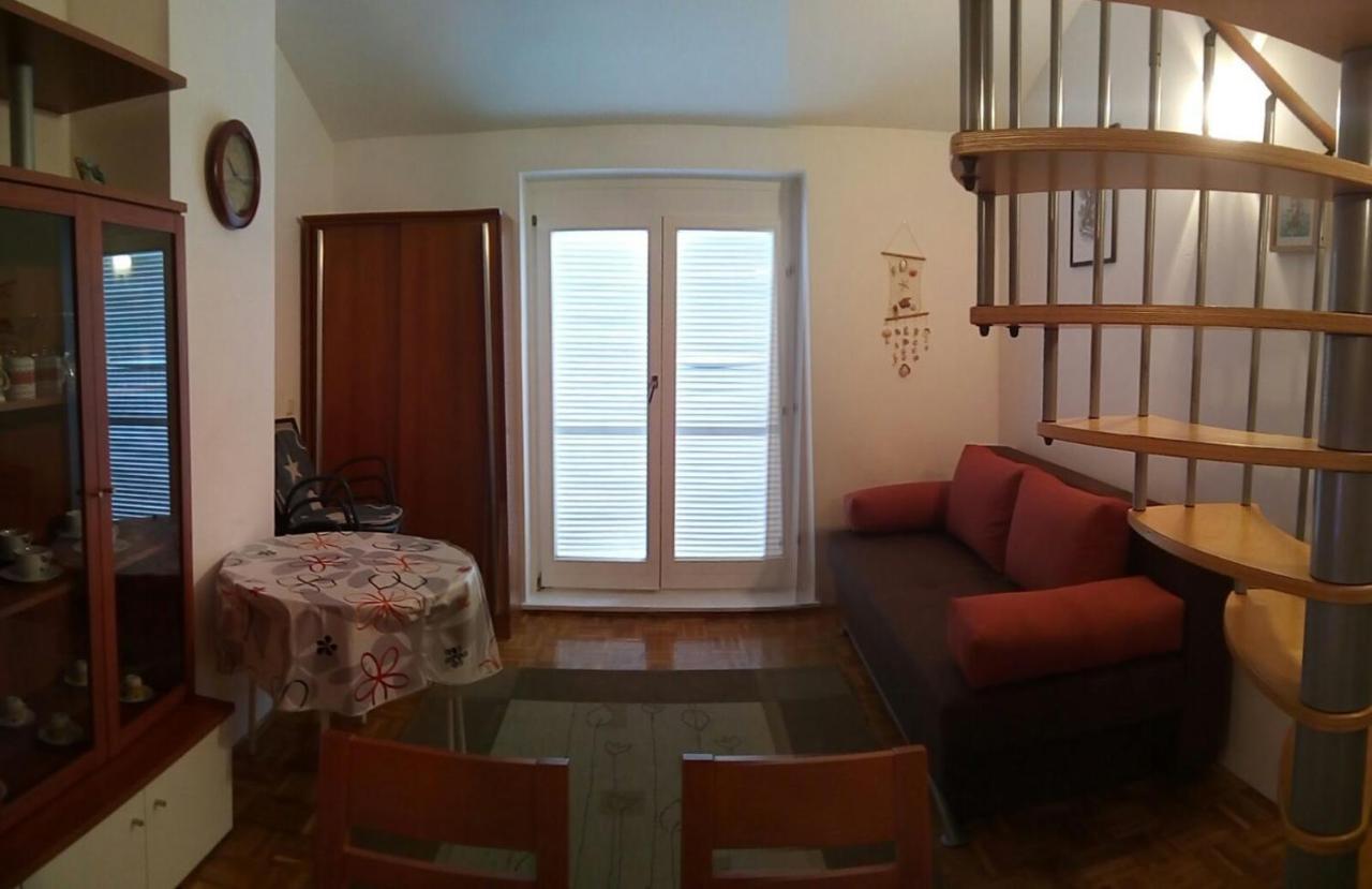 Apartment Malkoc Crikvenica Exterior foto